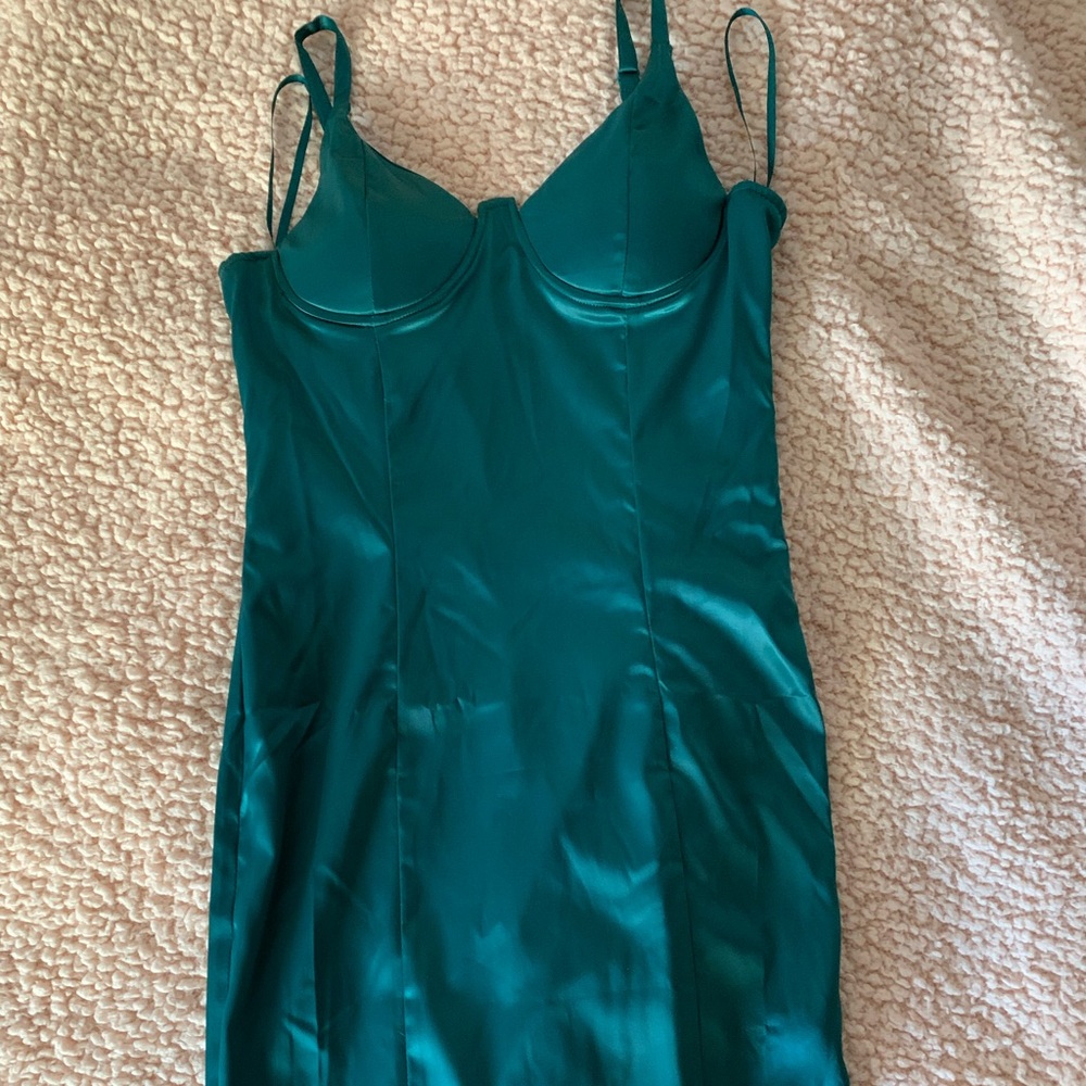 Green body con mini dress